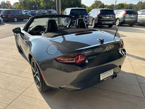 Used 2016 MAZDA MX-5 Miata Club image 5