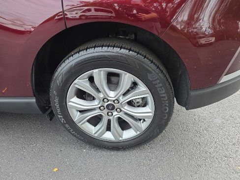 Certified 2024 Ford Edge Titanium w/ Equipment Group 301A image 21