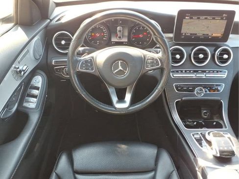 Used 2018 Mercedes-Benz C 300 4MATIC Sedan image 21