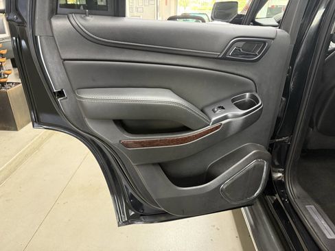 Used 2016 GMC Yukon SLT w/ Premium Edition image 12