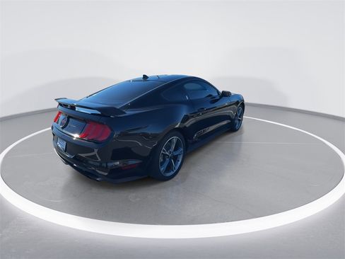Used 2022 Ford Mustang GT Premium w/ Equipment Group 401A image 8