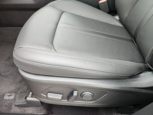 New 2026 Kia Sorento S AWD/4WD image 9