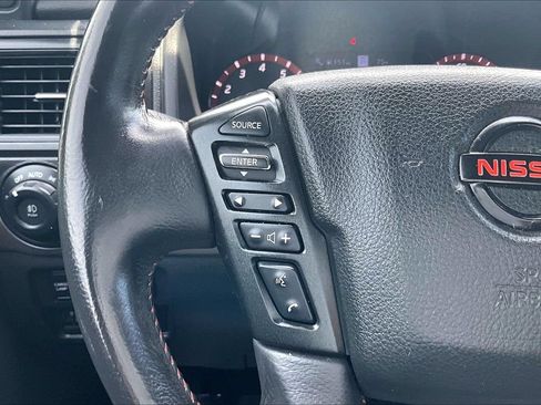Used 2021 Nissan Titan PRO-4X w/ Pro-4x Convenience Package AWD/4WD image 20