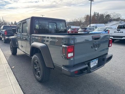 New 2026 Jeep Gladiator Sport AWD/4WD image 4
