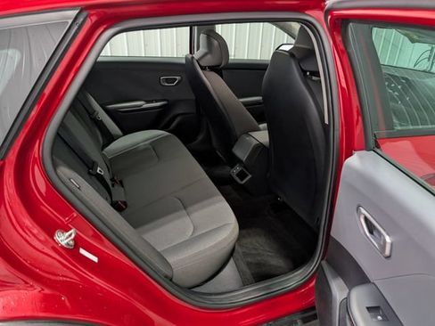 Used 2025 Kia K4 FWD image 25