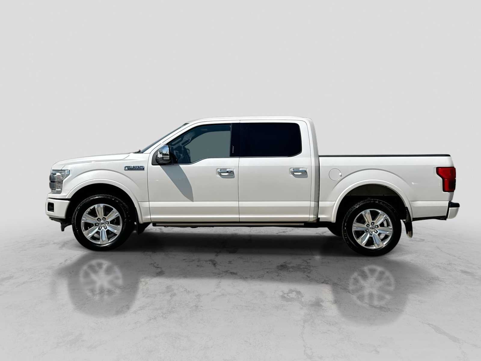 Used 2018 Ford F150 4x4 SuperCrew image 3