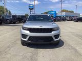 New 2025 Jeep Grand Cherokee Altitude image 2