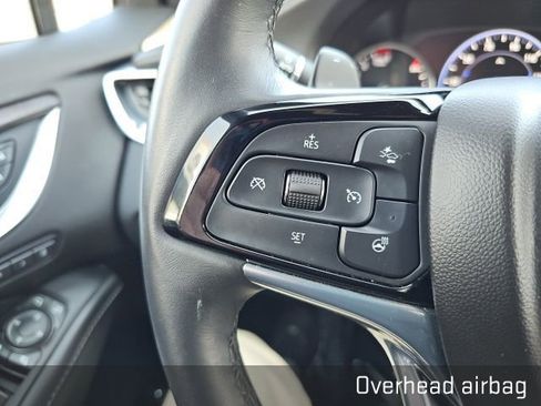 Used 2024 Buick Enclave Avenir w/ Avenir Technology Package image 39