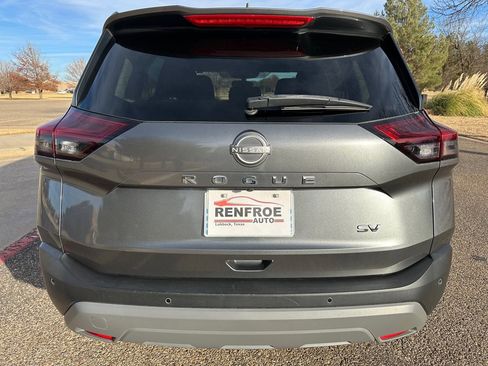 Used 2022 Nissan Rogue SV image 7