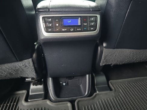 Used 2015 Toyota Highlander Limited Platinum image 21