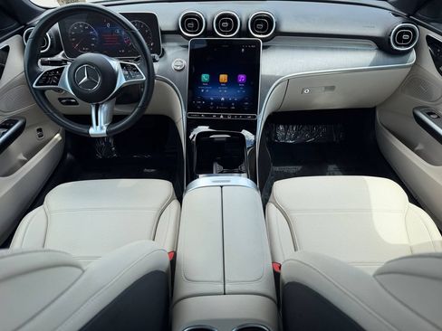 Used 2025 Mercedes-Benz C 300 4MATIC Sedan image 17