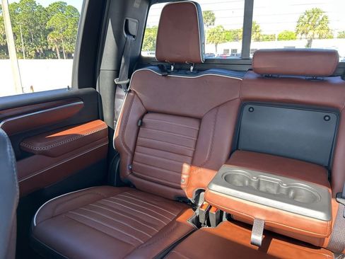 Used 2024 GMC Sierra 2500 Denali Ultimate image 13