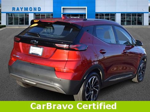 Certified 2023 Chevrolet Bolt EUV Premier w/ Sun & Sound Package image 3