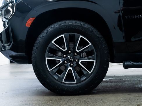 Used 2022 Chevrolet Tahoe Z71 w/ Z71 Off-Road Package image 7