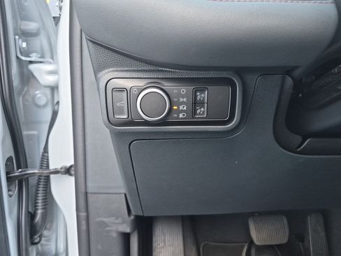 New 2025 Ford Explorer Active image 20