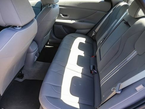 Certified 2025 Hyundai Elantra SEL FWD image 14