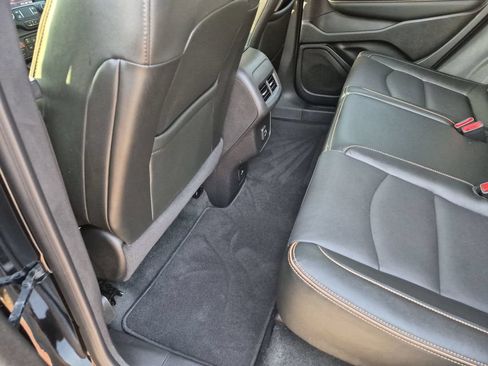 Certified 2024 GMC Terrain AT4 w/ Infotainment Package II AWD/4WD image 38