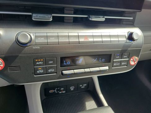 Used 2024 Hyundai Kona SEL AWD/4WD image 30