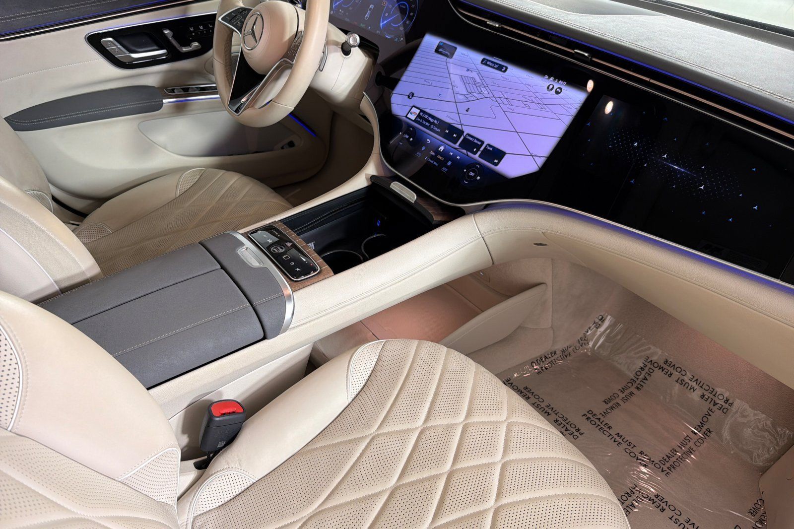 Used 2022 Mercedes-Benz EQS 580 4MATIC Sedan w/ Pinnacle Trim Package image 15