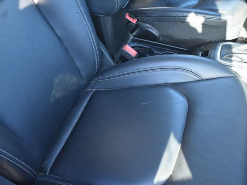 Used 2023 Jeep Renegade Limited image 22