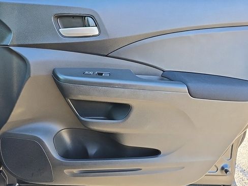 Used 2016 Honda CR-V SE image 13