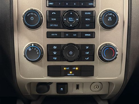 Used 2009 Ford Escape XLT image 41