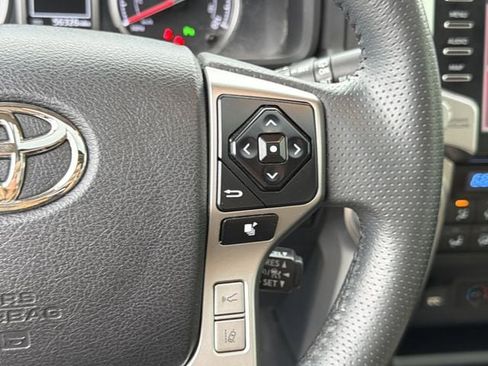Used 2021 Toyota 4Runner Limited AWD/4WD image 25