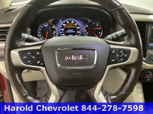 Used 2018 GMC Acadia Denali image 17