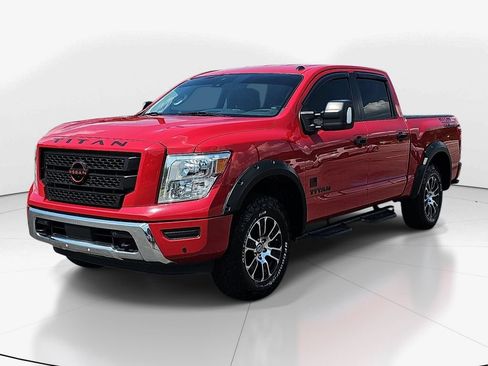 Used 2021 Nissan Titan SV w/ SV Convenience Package AWD/4WD image 11