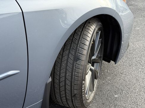 Used 2025 Toyota Corolla SE w/ SE Premium Package image 12