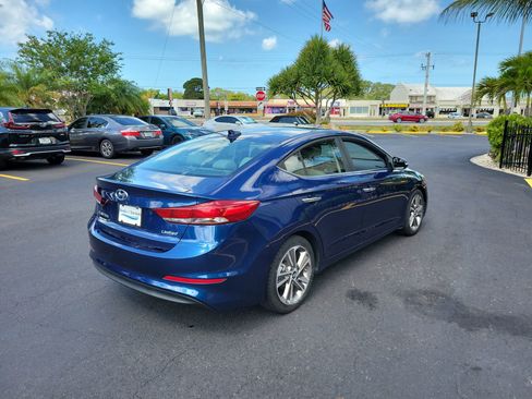 Used 2017 Hyundai Elantra Limited FWD image 6