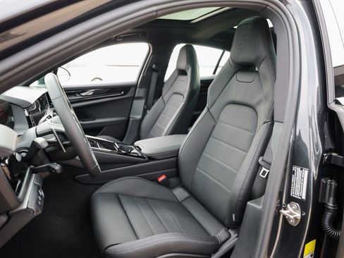New 2026 Porsche Panamera image 5