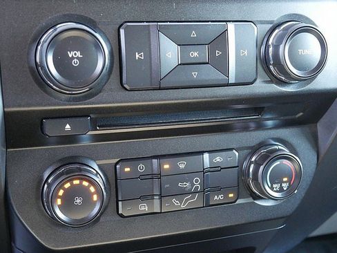 Used 2017 Ford F350 XLT image 34