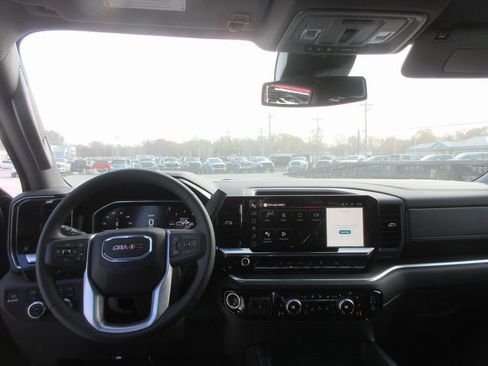 New 2026 GMC Sierra 3500 SLT w/ SLT Premium Package AWD/4WD image 15