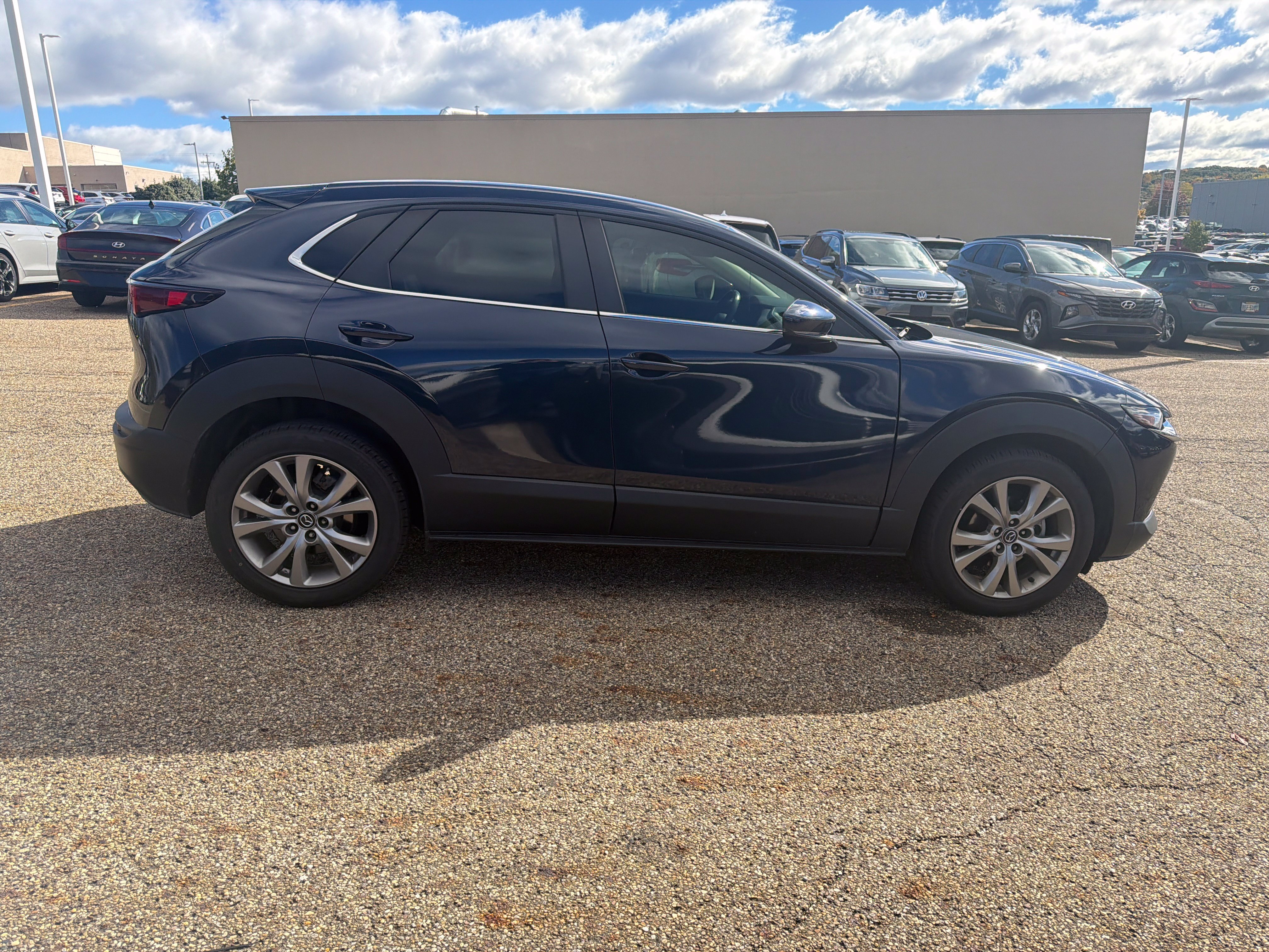 Used 2020 MAZDA CX-30 AWD w/ Select Package image 4