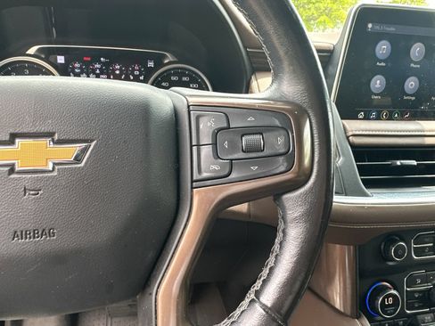 Used 2021 Chevrolet Suburban High Country w/ Premium Package AWD/4WD image 27