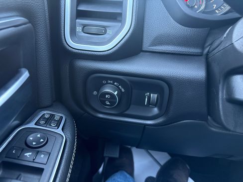 Used 2024 RAM 2500 Big Horn w/ Bed Utility Group image 15