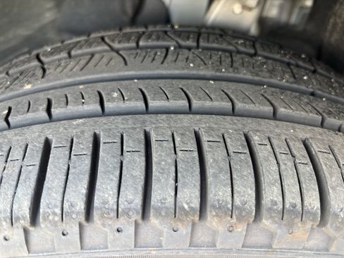 Used 2025 Volvo XC90 B6 Plus w/ Protection Package Premier image 12