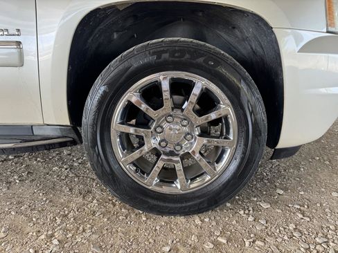 Used 2012 GMC Yukon Denali image 47
