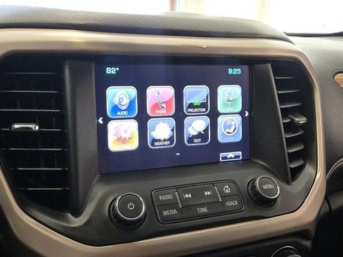 Used 2017 GMC Acadia Denali w/ Technology Package FWD image 30