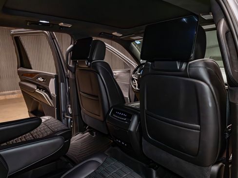 Used 2021 Cadillac Escalade Sport Platinum image 25