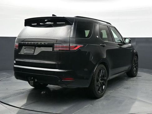 Used 2024 Land Rover Discovery Dynamic SE image 7