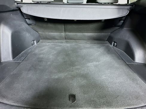 Used 2021 Toyota RAV4 XLE image 28