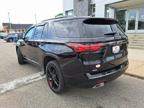 Used 2024 Chevrolet Traverse Premier w/ Redline Edition FWD image 4