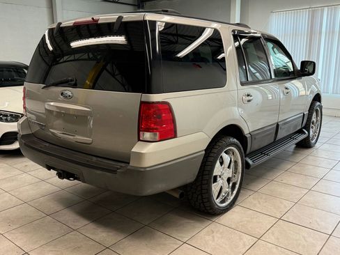 Used 2004 Ford Expedition XLT image 9