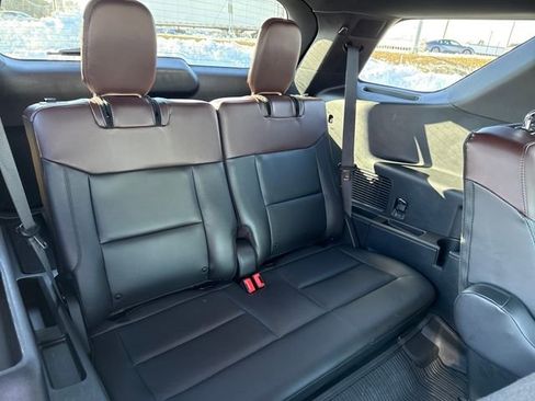 Used 2023 Ford Explorer Platinum w/ Technology Package image 14