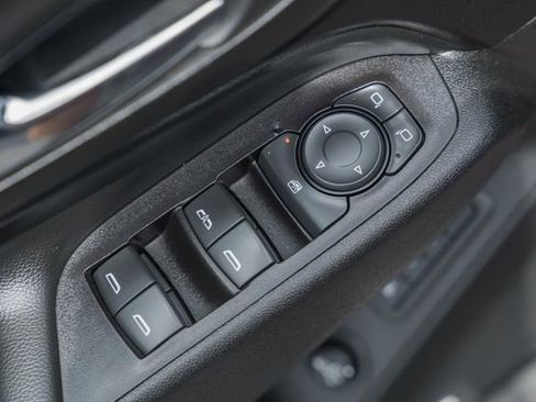 Used 2018 Chevrolet Equinox Premier AWD/4WD image 39