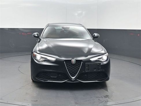 Used 2022 Alfa Romeo Giulia Ti image 36