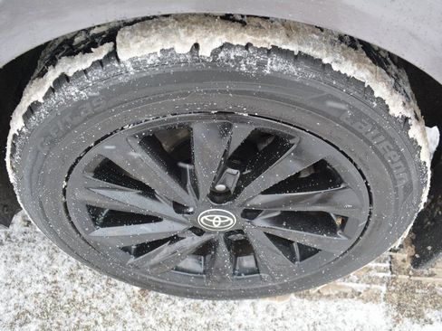 Used 2023 Toyota Camry LE image 20