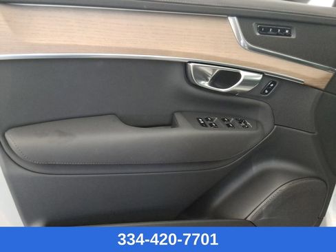 Certified 2025 Volvo XC90 B5 Plus image 20
